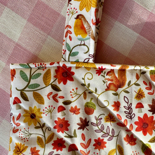 Fall Animals 🐿️ Tote Bag