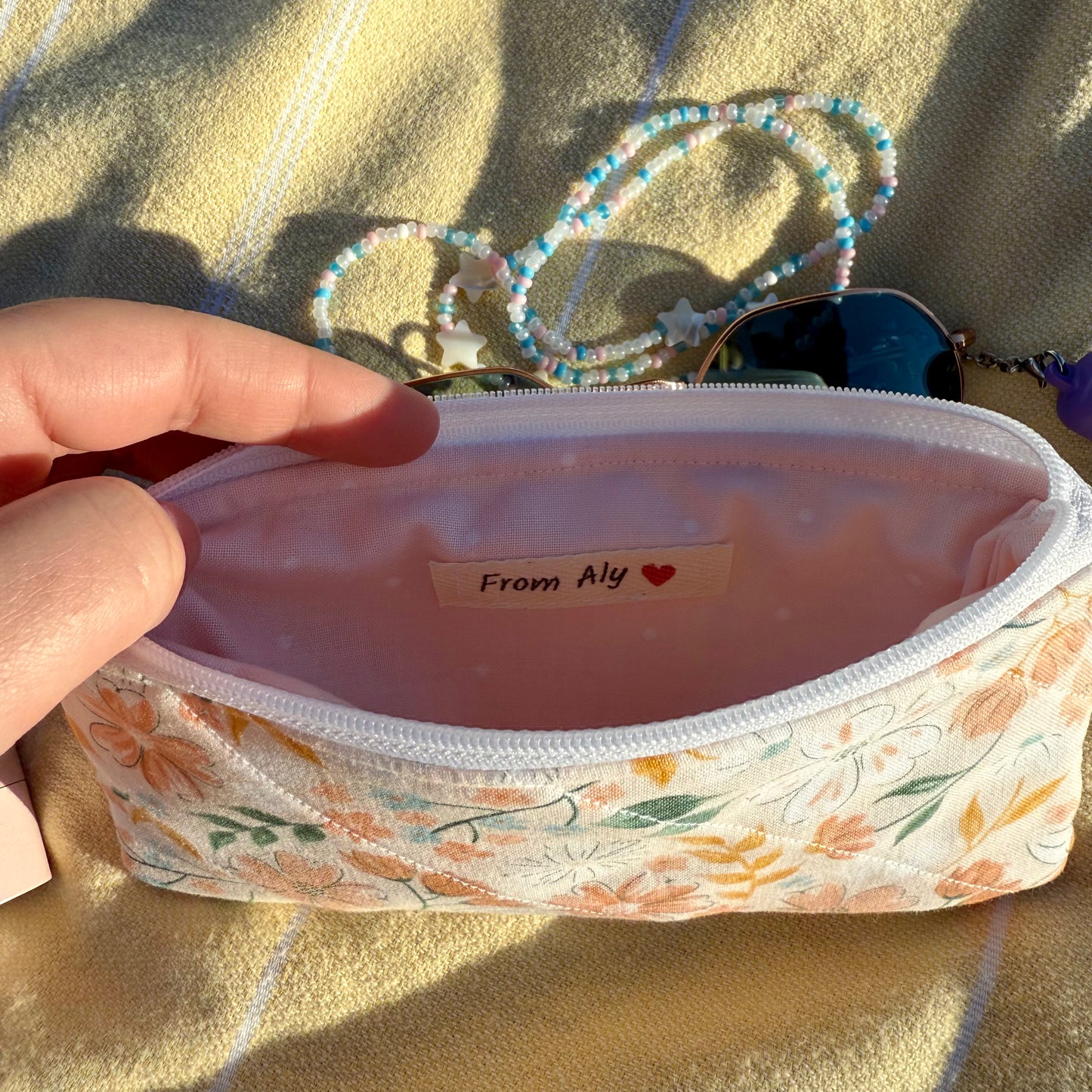 Beige Floral 🌼 Glasses Pouch