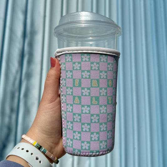 Iced Coffee Sleeve 🌼 Checkered Daisy