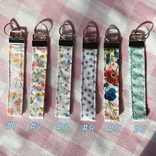 All Things Floral 🌸🌷💐 Wristlets
