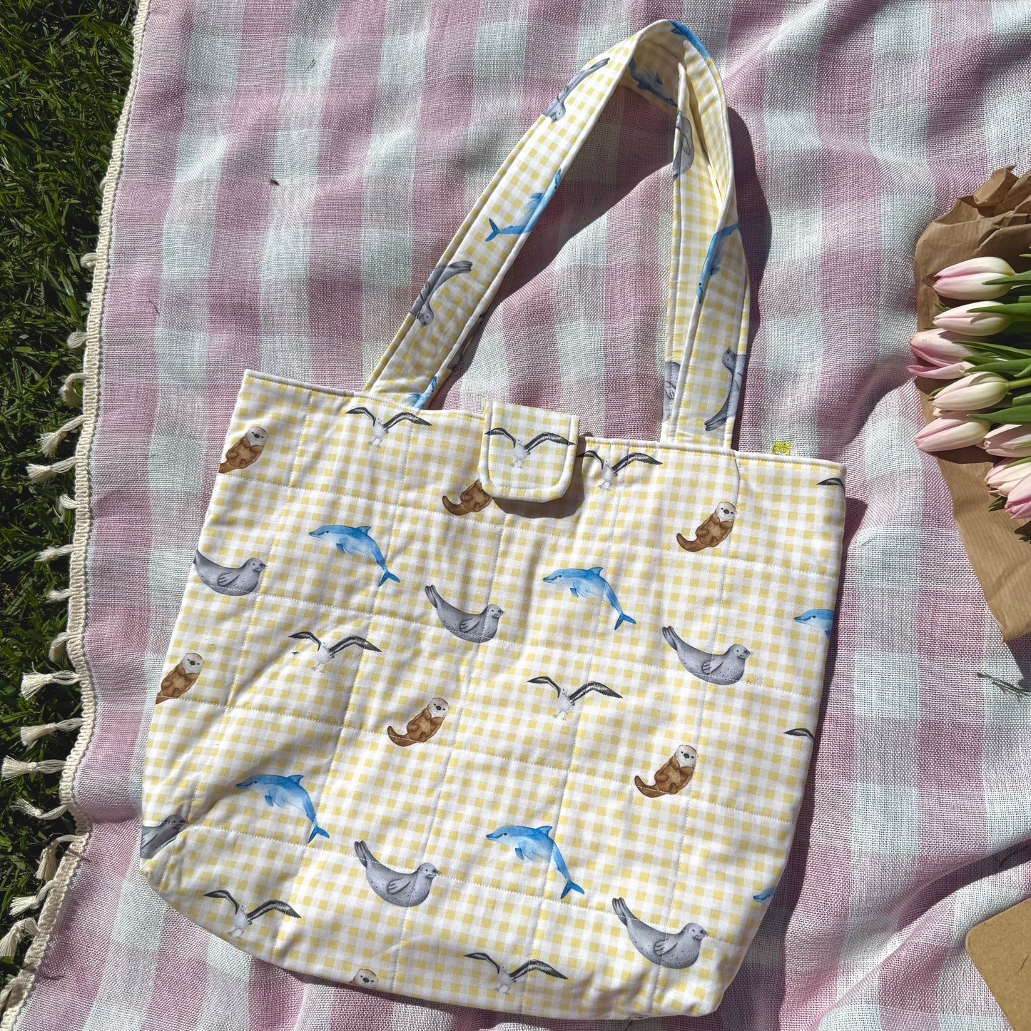 Monterey Bay Animals 🦦 Tote Bag