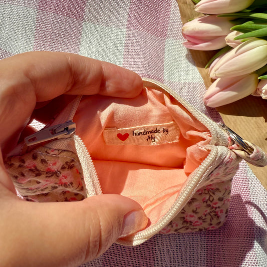 Vintage Beige 💐 Keychain Wallet