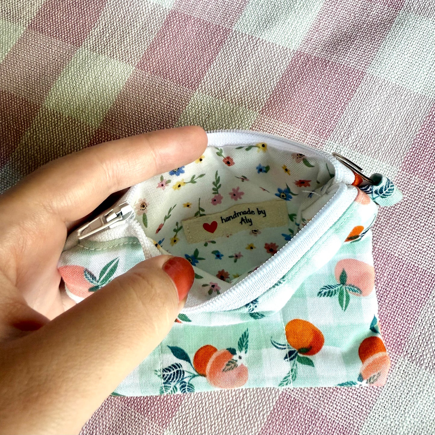 Gingham & Peaches 🟢 Keychain Wallet