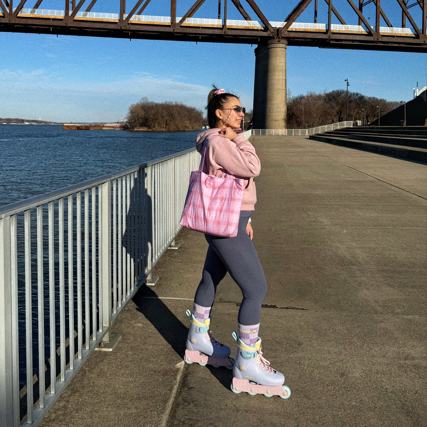 Cool Girl Plaid 💟 Tote Bag