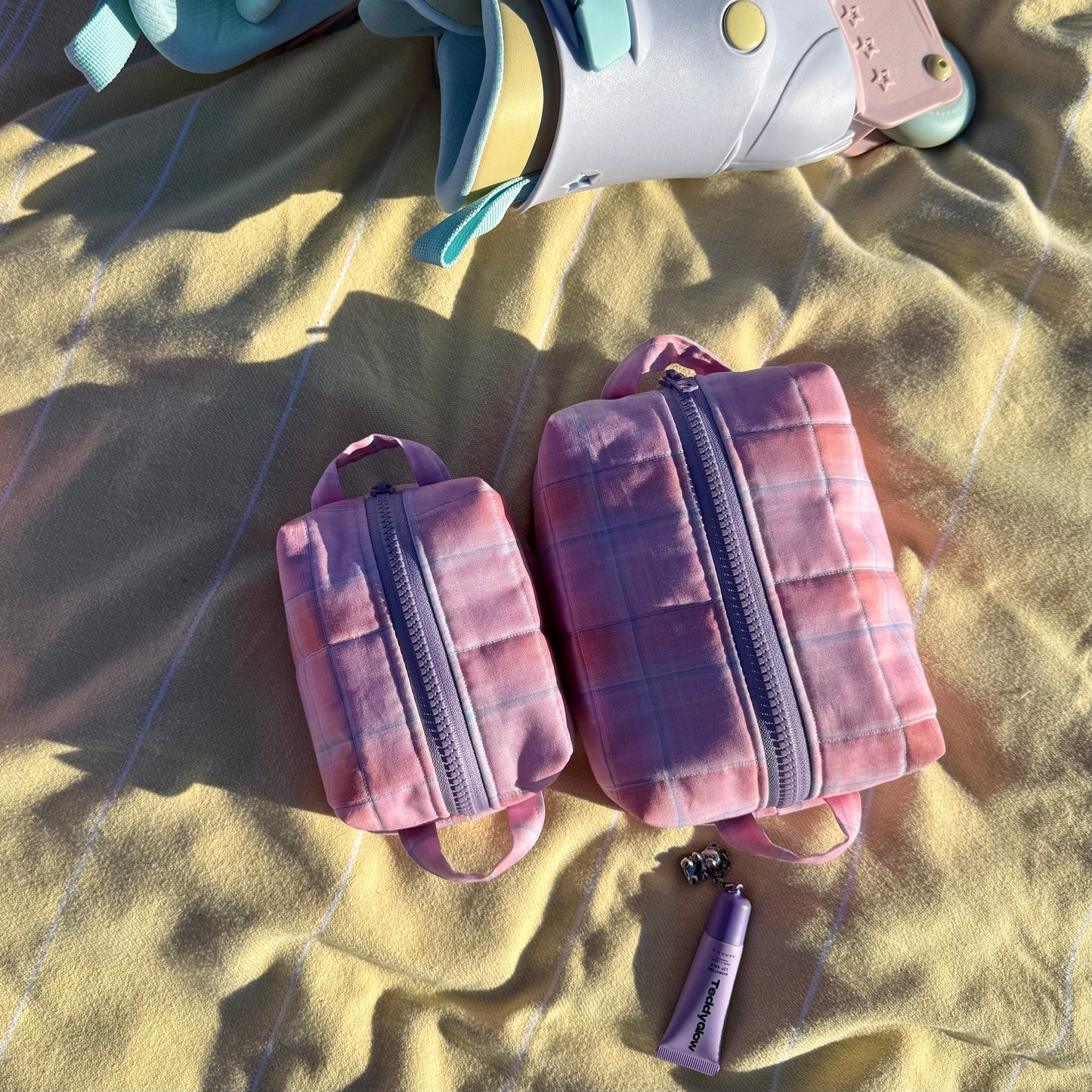 Cool Girl Plaid 💟 Carry-All Pouch