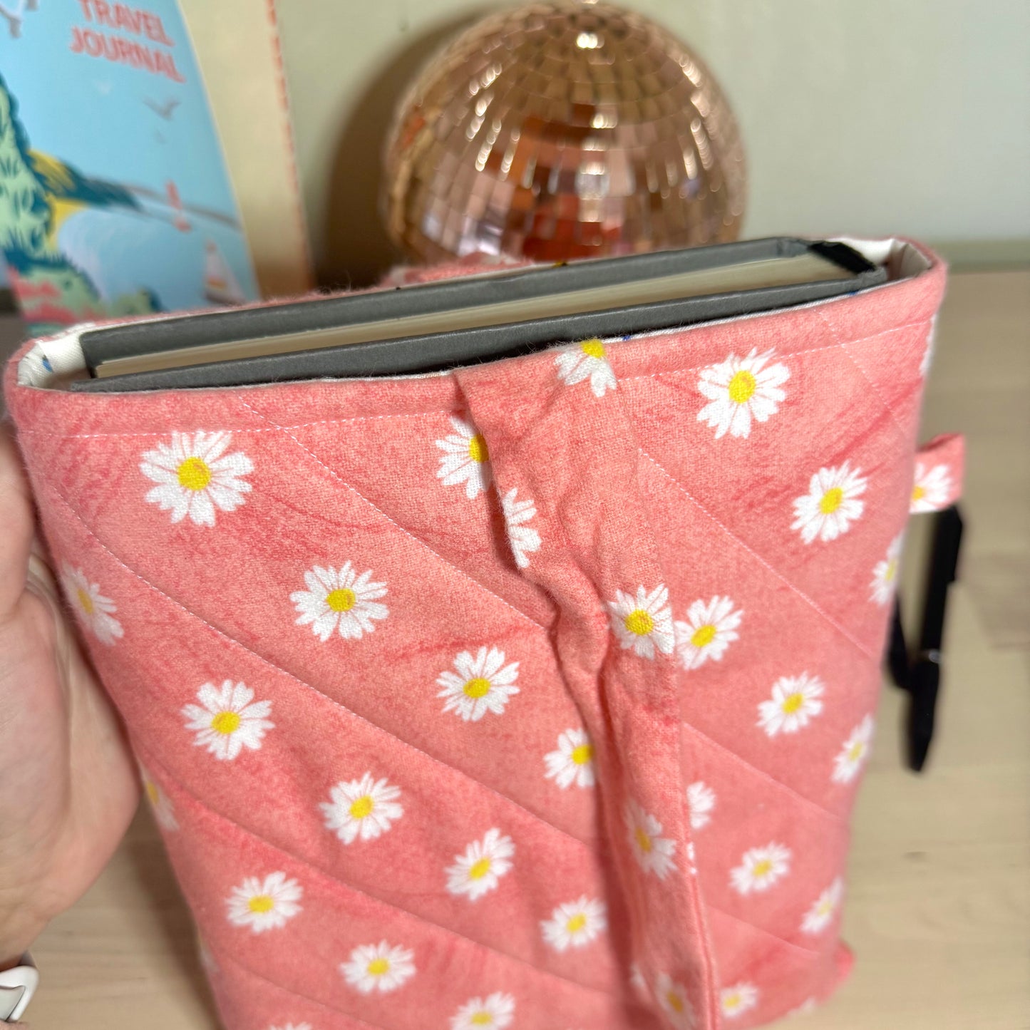 Daisy Flannel 🌼 Book Sleeve