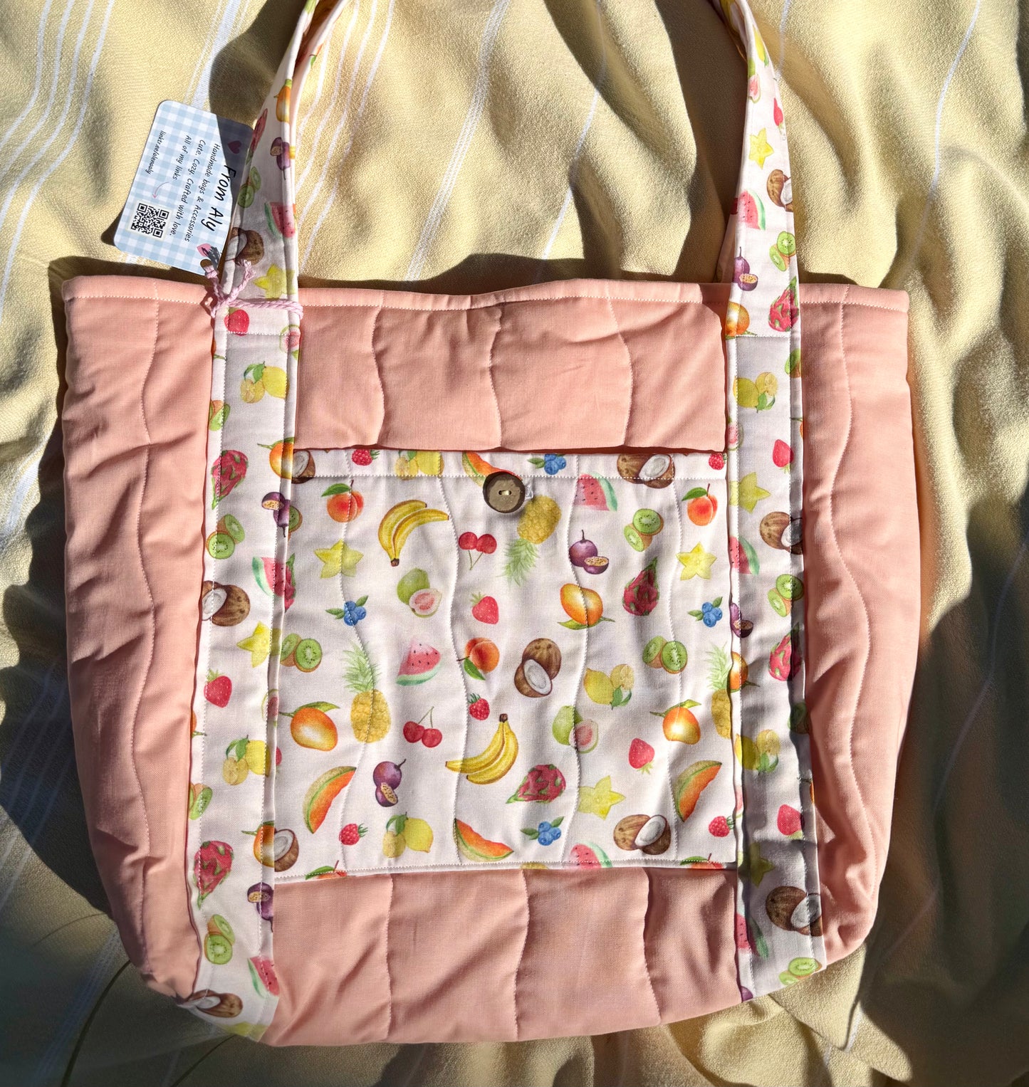 Fruity 🥭 Large Tote Bag