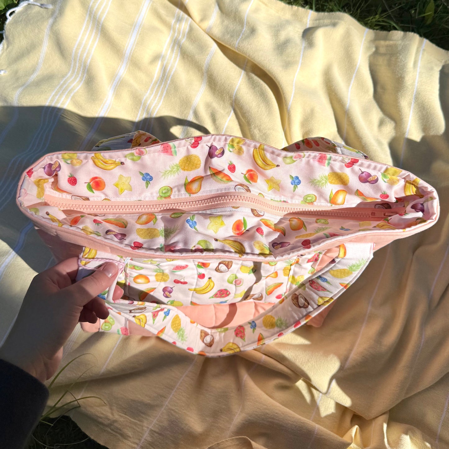 Fruity 🥭 Large Tote Bag