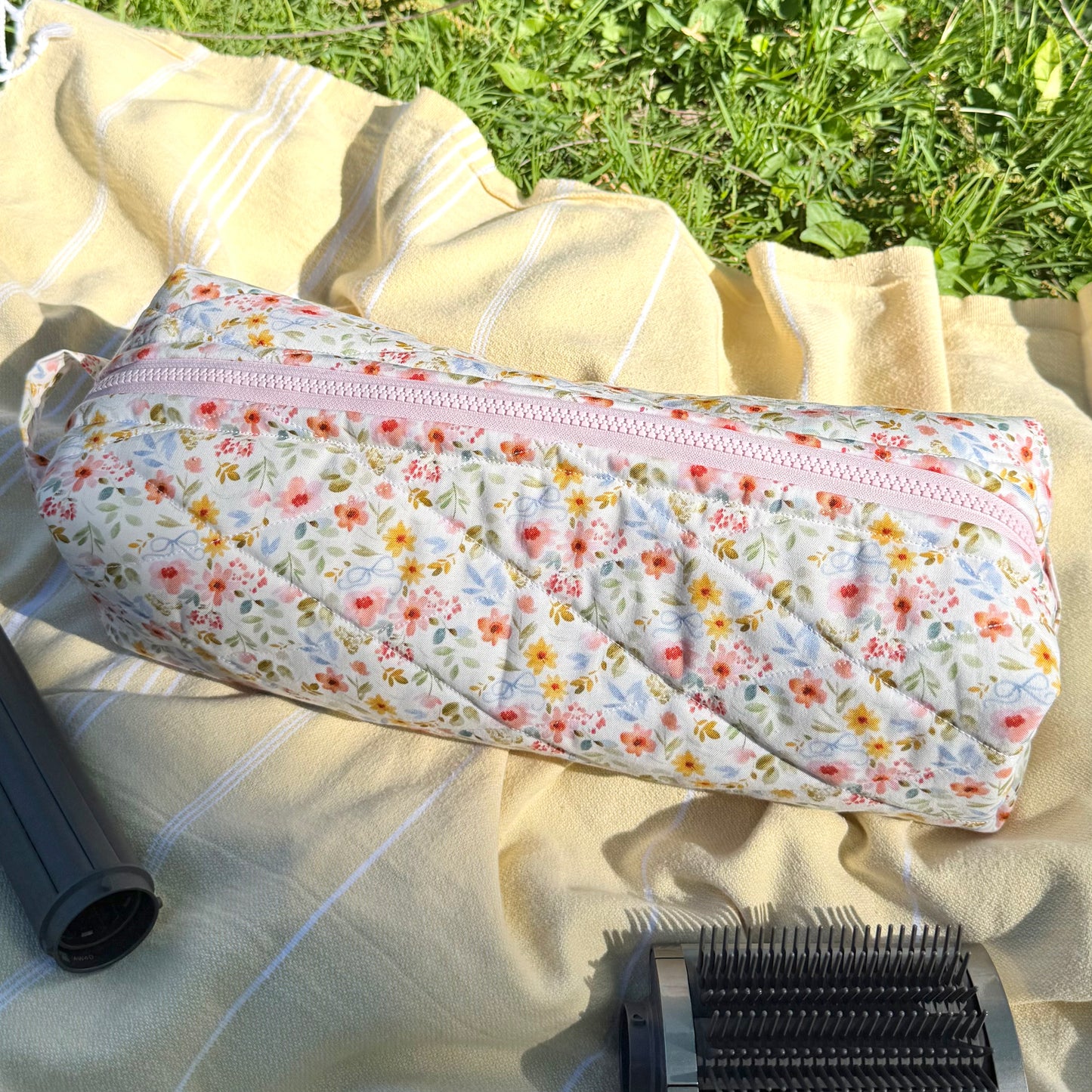 Pastel Floral 🎀 Hair Tool Bag