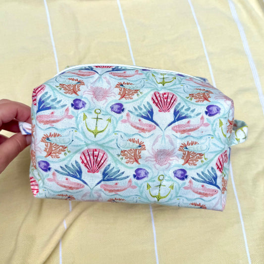 Sea Life 🦀 Large Carry-All Pouch