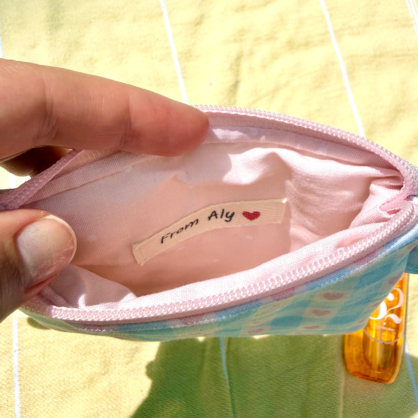 Bubble Gum 🫧 Gingham & Hearts Keychain Wallet