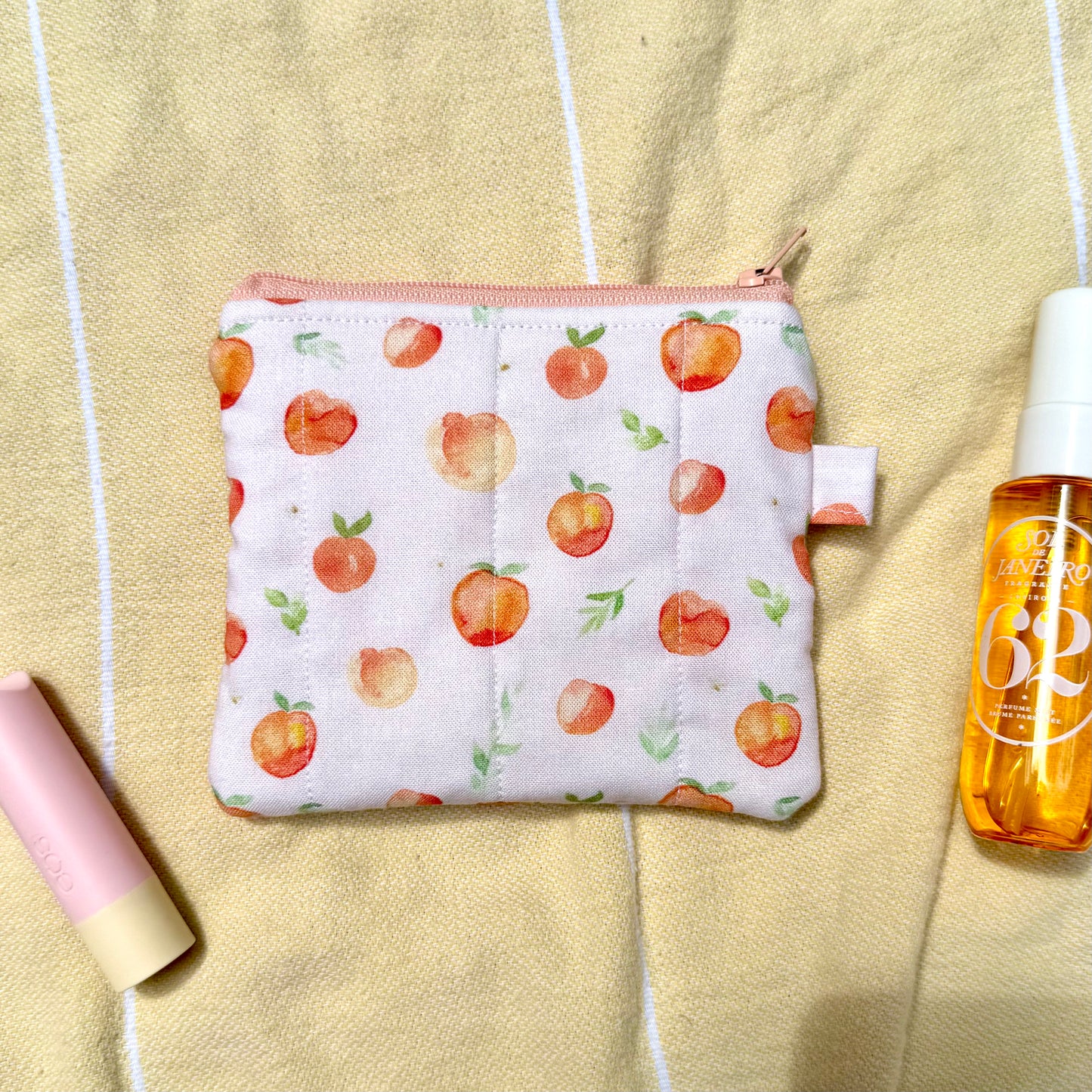 Peachy 🍑 Keychain Wallet